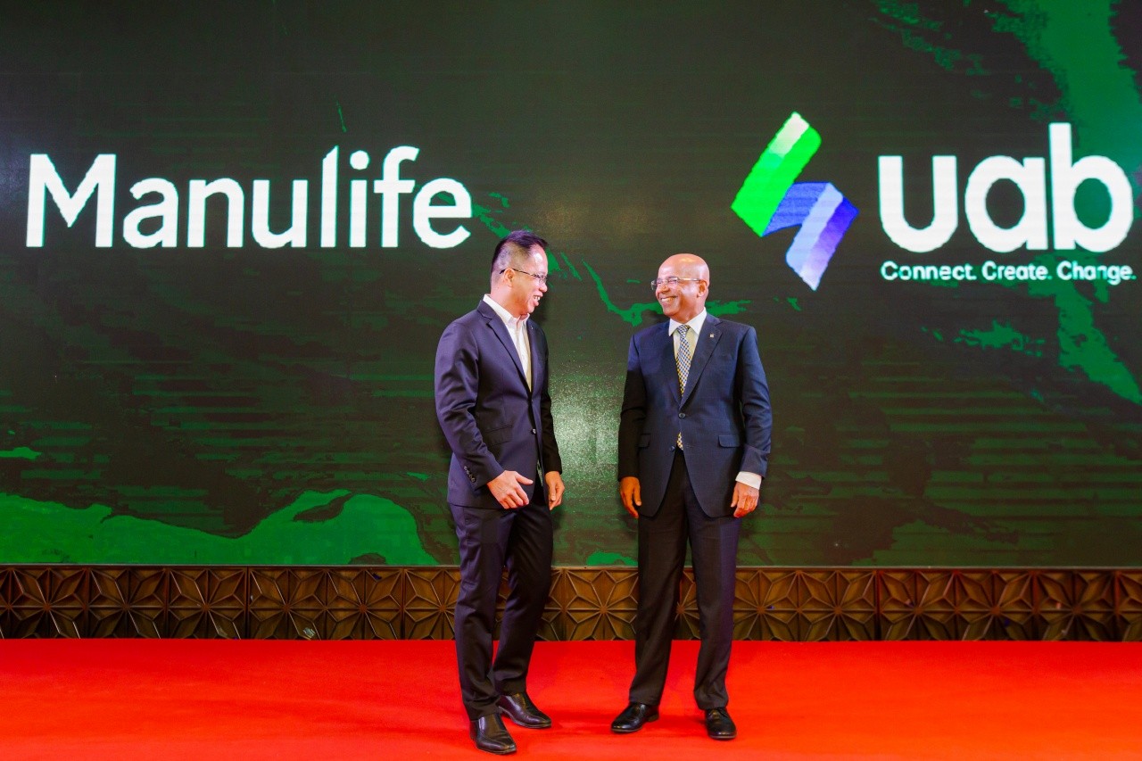 Manulife and uab honored Champion of the Year 2022 and Top Performers at the Stronger Together event 
